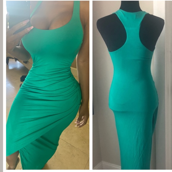 bebe Dresses & Skirts - Bebe emerald green jersey maxi